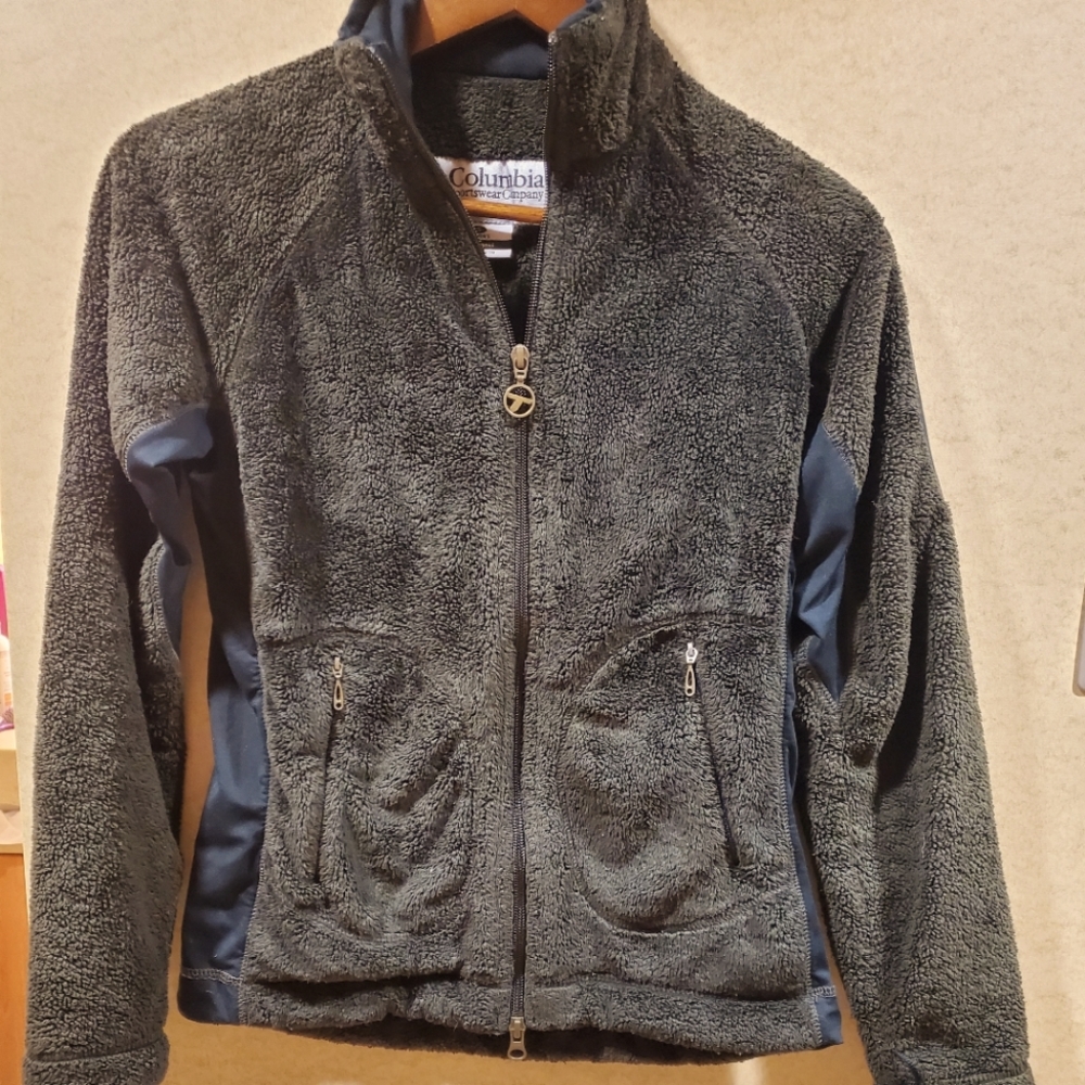 Women's brown Columbia fleece jacket #69